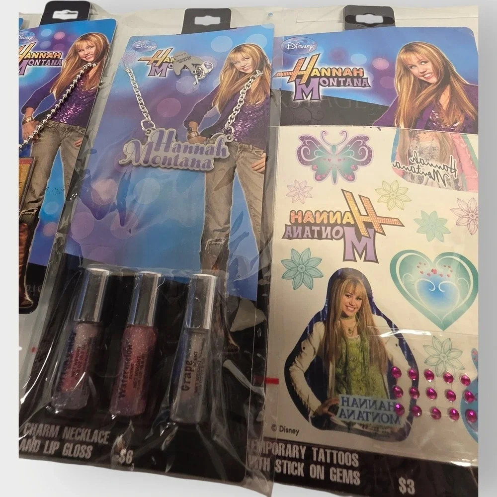 LOT OF 4 NEW Disney Hannah Montana Necklaces-And Temp Tattoos Lip Gloss‎ JEWELRY